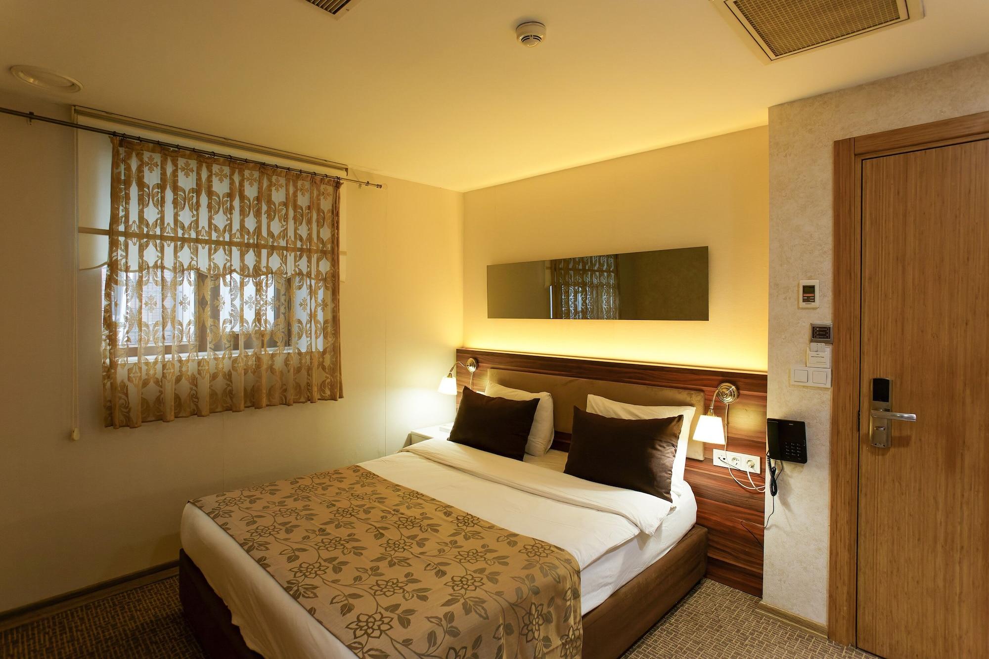 P Galata Hotel - Special Category Istanbul Eksteriør bilde